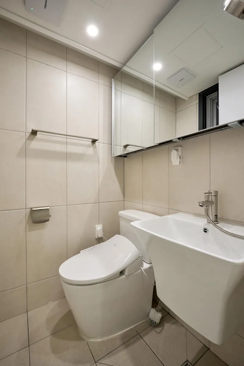 [Gangdong, Seoul] 5F Myeongil Station area luxury full option 25