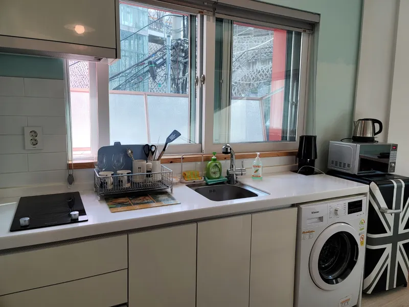 [Jung-gu, Seoul] Room 204, within 15 minutes walk from Namsan Park/Myeongdong/Seoul Station/Namdaemun Market 6