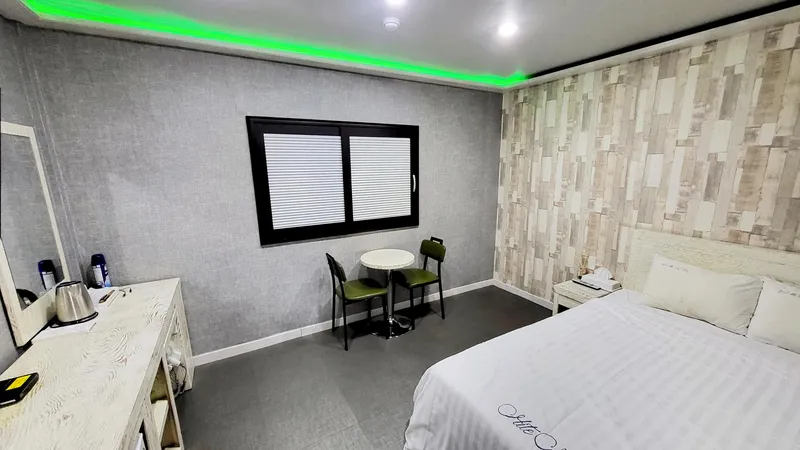 [Chungju][Chungju, North Chungcheong Province] Hotel B near Tangeumho, Chungju Lake, 10 minutes by car from the terminal near the industrial complex 11