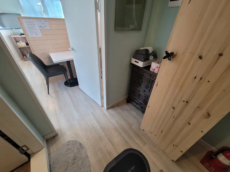 [Jung-gu, Seoul] Room 204, within 15 minutes walk from Namsan Park/Myeongdong/Seoul Station/Namdaemun Market 9