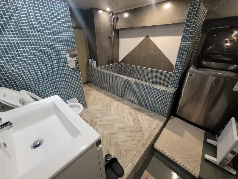 [Jung-gu, Seoul] Room 201, within 15 minutes walk from Namsan Park/Myeongdong/Seoul Station/Namdaemun Market 20