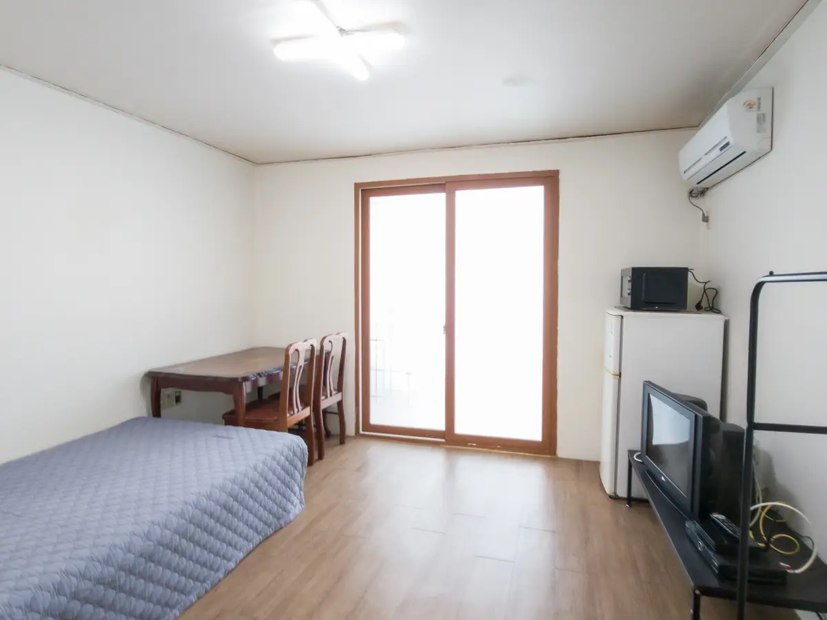 Tongyeong, Gyeongnam Living in a one-room apartment for a month I - main image
