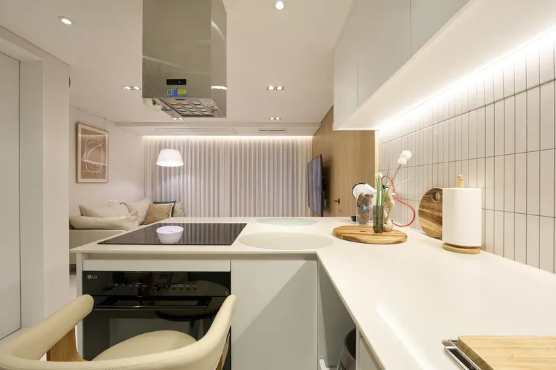 [Gangdong, Seoul] 5F Myeongil Station area luxury full option 16