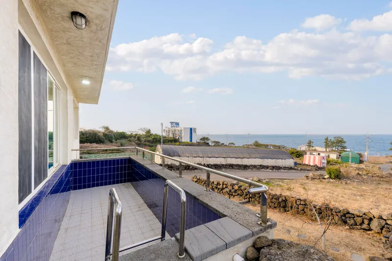 [Aewol, Jeju] 3-story house ocean view 2.5 room #Pets allowed 17