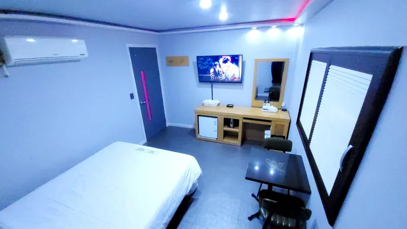 [Chungju][Chungju, North Chungcheong Province] Hotel B near Tangeumho, Chungju Lake, 10 minutes by car from the terminal near the industrial complex 4