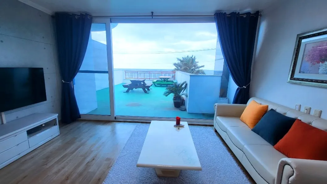 Daejeong-eup Ocean View One-Bedroom