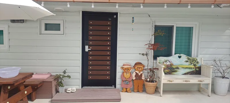 [경남 통영] 동피랑입구#중앙시장# 완전독채 #네플릭스#애견동반가능 37