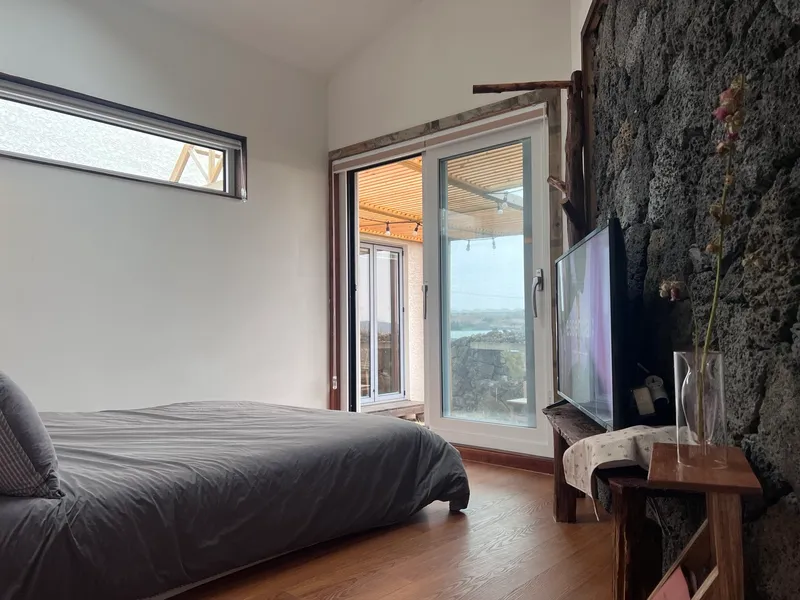 [Aewol, Jeju] Half-price discount event for full moon #Jeju emotional accommodation #Ghibli emotional #Moon 21