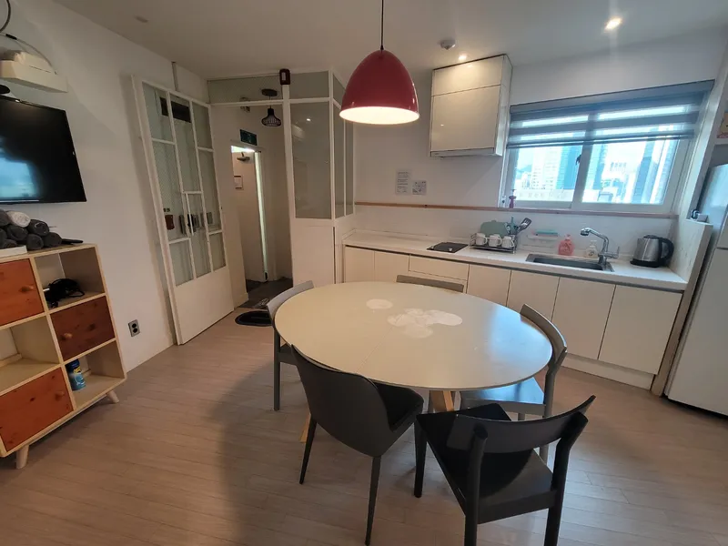 [Jung-gu, Seoul] Room 301 within 15 minutes walk from Namsan Park/Myeongdong/Seoul Station/Namdaemun Market 10
