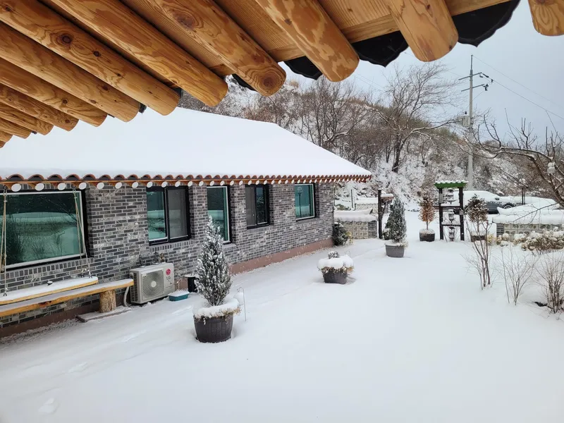 [Hamyang] Jirisan Byeoksoryeong_Two-room detached house with the charm of a Hanok in the countryside #yard 36
