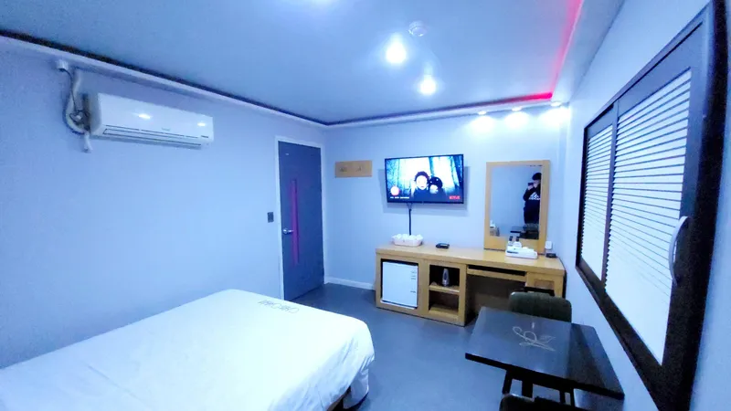 [Chungju][Chungju, North Chungcheong Province] Hotel B near Tangeumho, Chungju Lake, 10 minutes by car from the terminal near the industrial complex 6