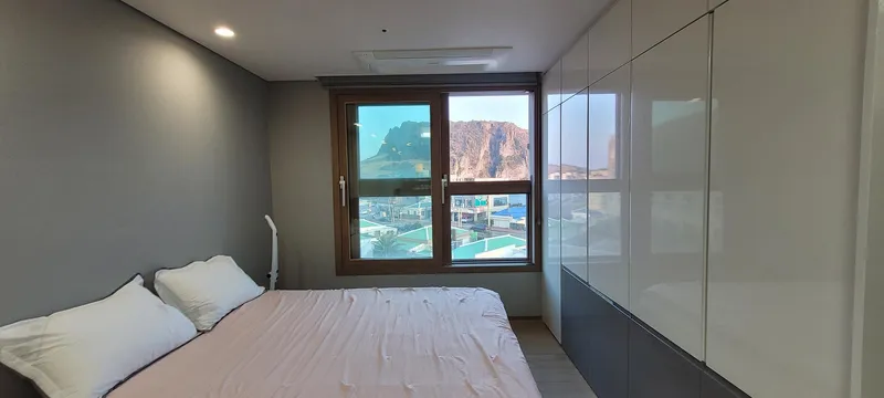 [Seongsan, Seogwipo] Spacious studio with a panoramic view of Seongsan Ilchulbong and the sea 40