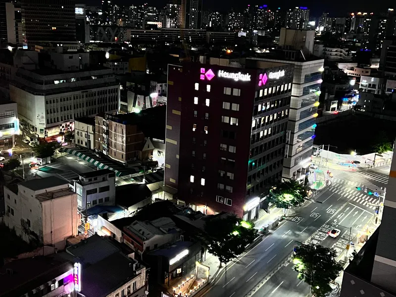 [Jung-gu, Daegu] 1 minute from Dongseong-ro/Full option/One room/Safe space/Netflix/Residence 60