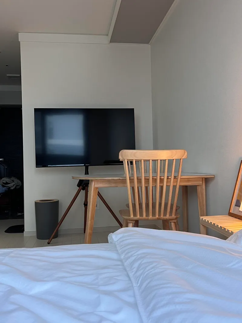 [Jung-gu, Daegu] 1 minute from Dongseong-ro/Full option/One room/Safe space/Netflix/Residence 38