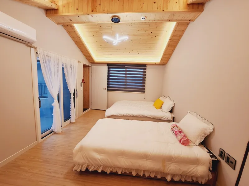 [Gujwa, Jeju] 500-pyeong flower yard independent pool villa better than swimming steam sauna Nakako front view #Cherry blossoms 13