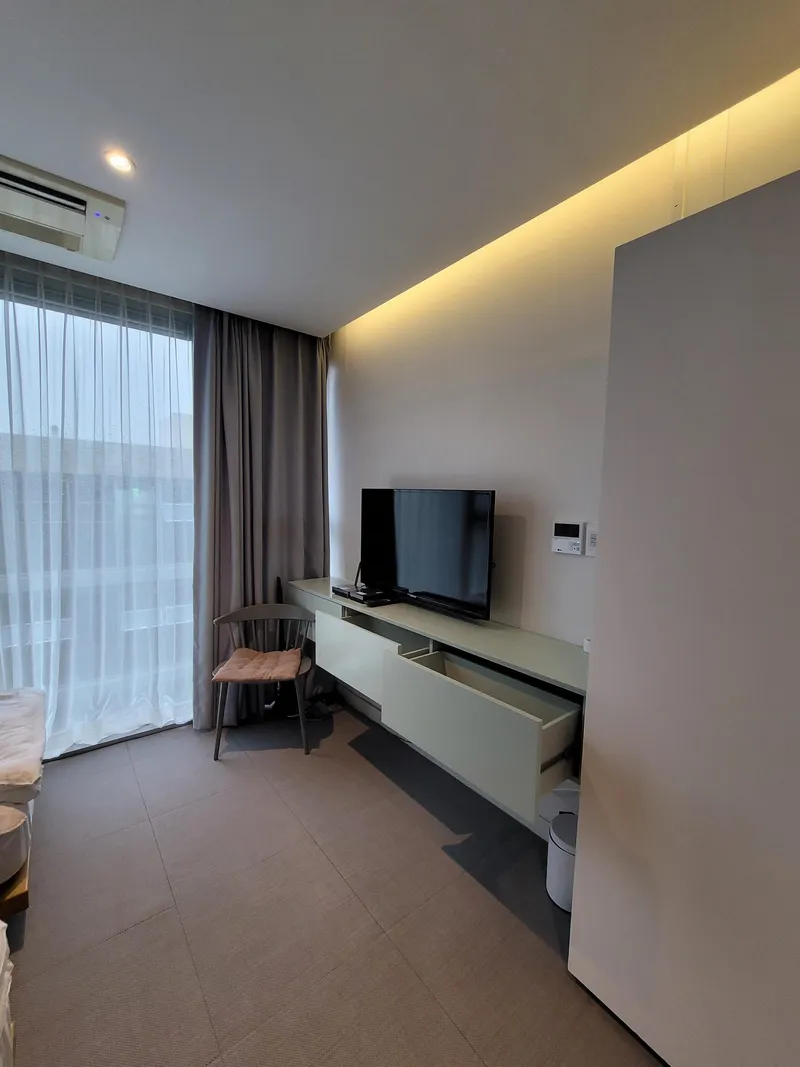 [Topyeong-dong, Seogwipo] Quiet healing camp hotel-style one-room in the forest area 14
