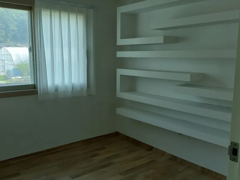 [Haman] A picturesque country house located in Ara Gaya, a historical site 9