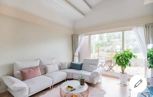 [Aewol, Jeju] A cozy, white-toned, three-room, two-story house with a private pool. 64