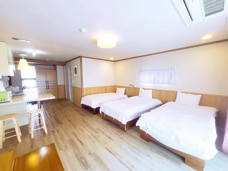 [서귀포 호근동] 시내가 가까운 리조트 트리플 룸 (2층 3인) 4