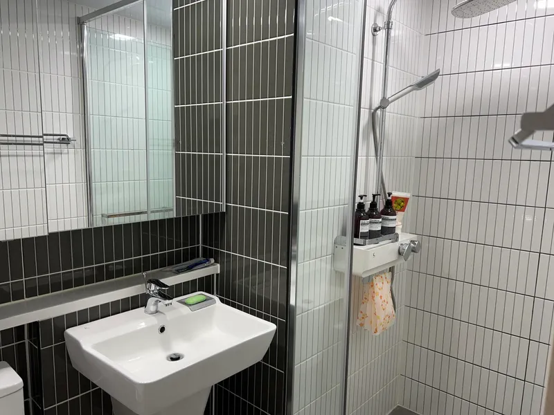 [Jung-gu, Daegu] 1 minute from Dongseong-ro/Full option/One room/Safe space/Netflix/Residence 58