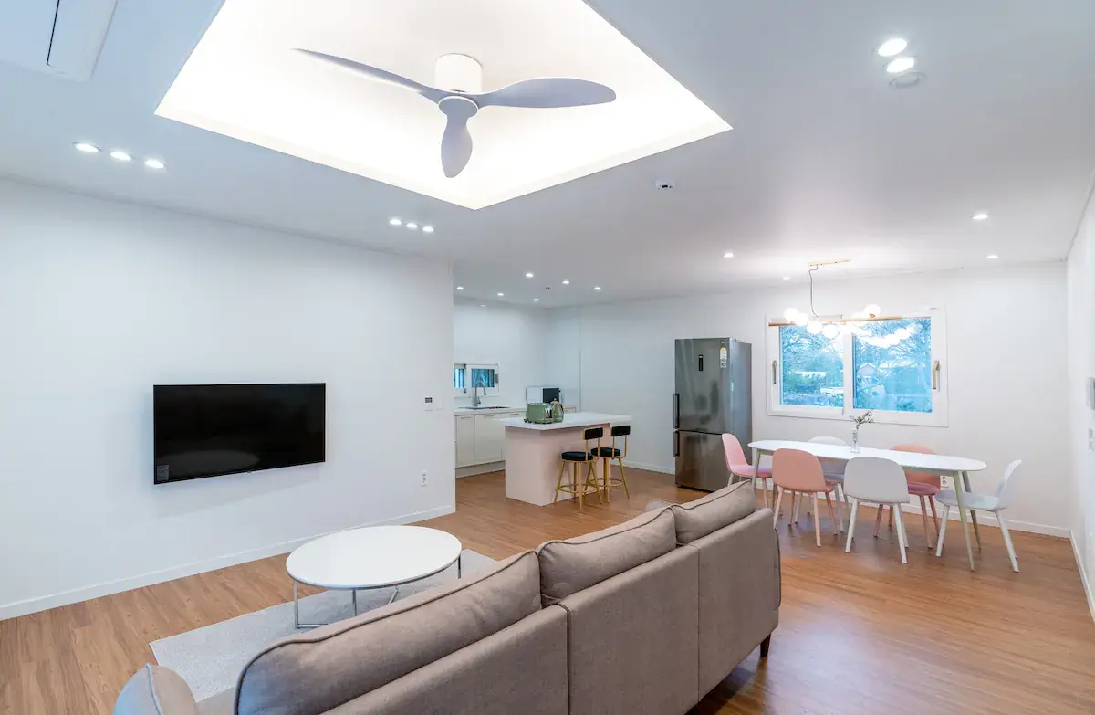 Seogwipo Seongsan Three-Room Duplex with Lawn Yard (Kids-Friendly) House B - main image