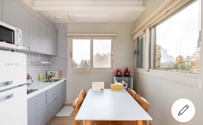 [Aewol, Jeju] A cozy, white-toned, three-room, two-story house with a private pool. 54
