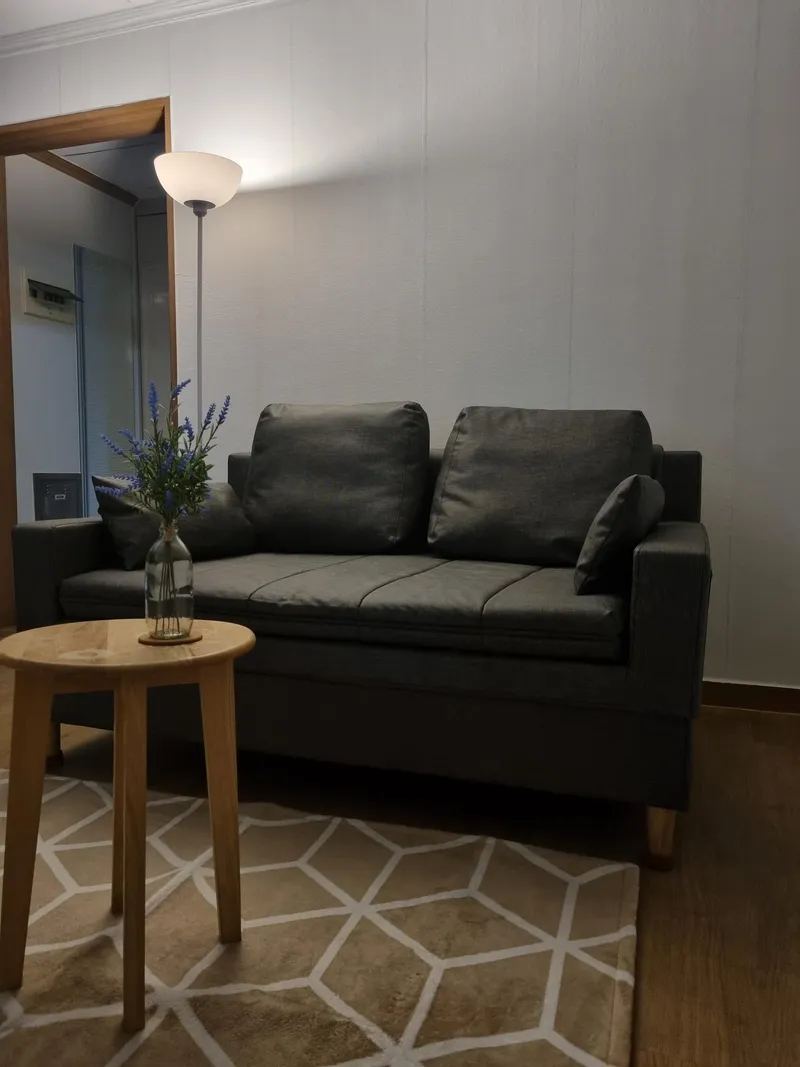 [Changwon] 3 minutes walk from NC Baseball Stadium, spacious 2nd floor, great for family/friend gatherings 5