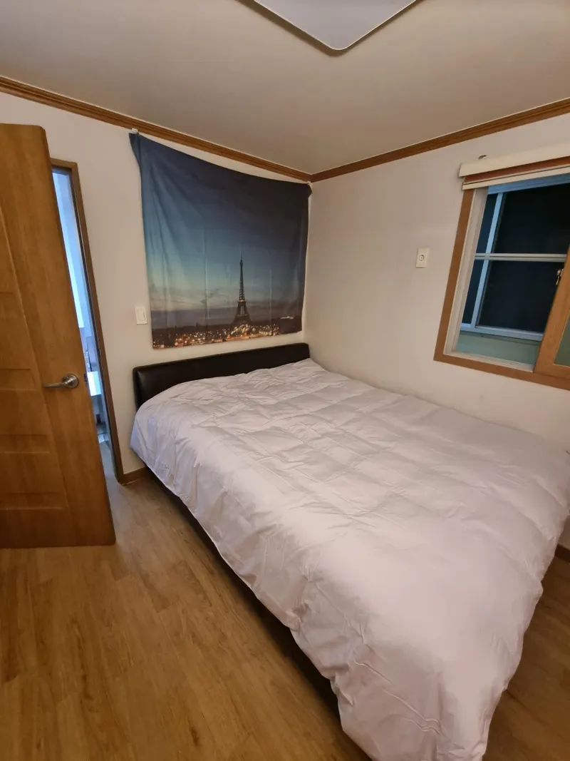 [Changwon] 3 minutes walk from NC Baseball Stadium, spacious 2nd floor, great for family/friend gatherings 4