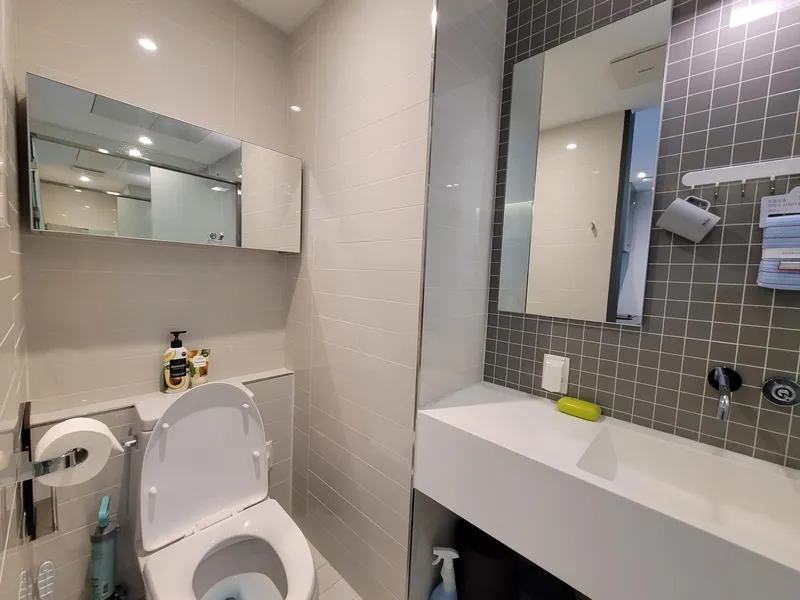 [Topyeong-dong, Seogwipo] Quiet healing camp hotel-style one-room in the forest area 16