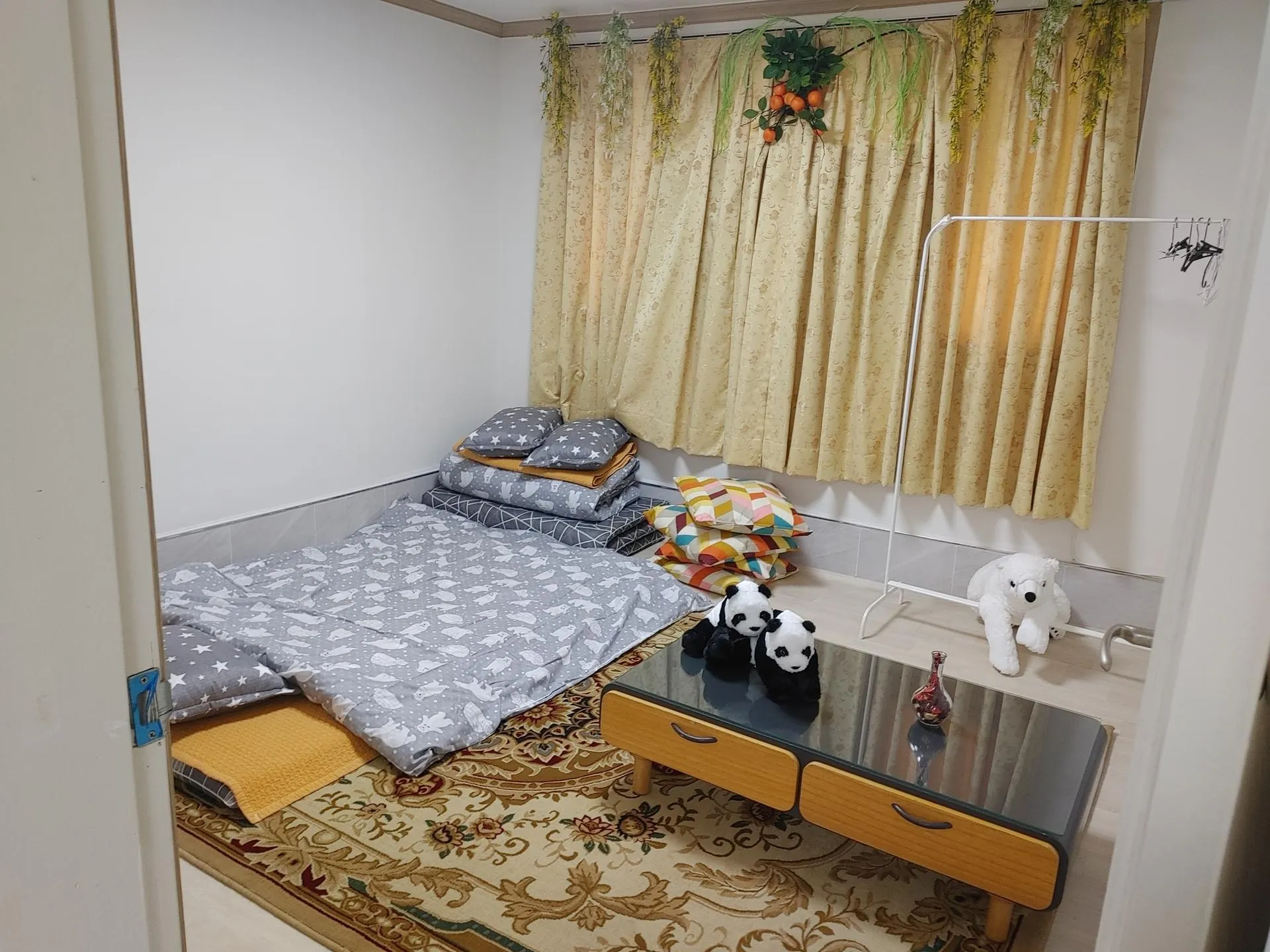Ganseok-dong Two-Bedroom House near Station