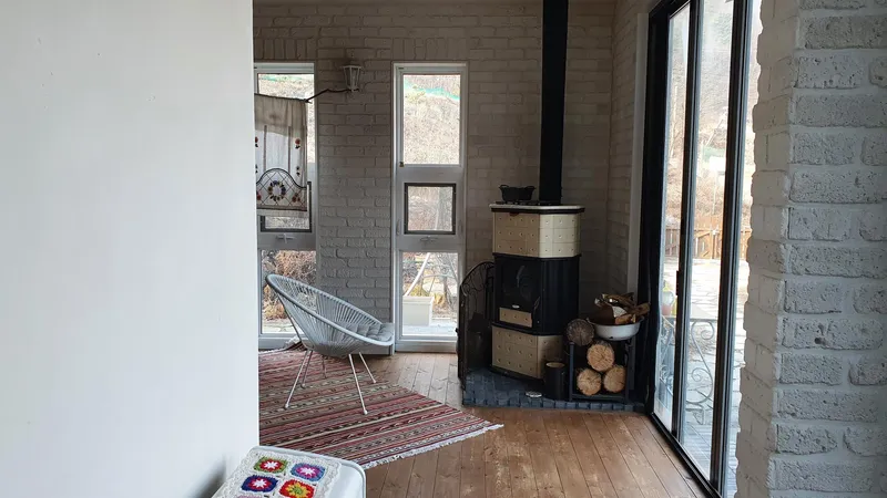 [Yangpyeong] Three-sided Mountain View, 10 minutes by car to Yangpyeong Station, detached one-room independent house 59