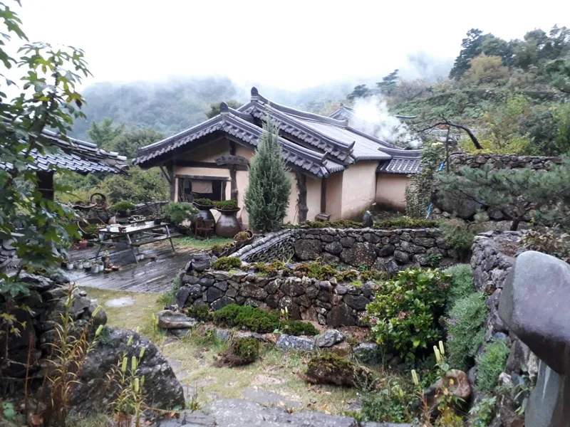 [경남 하동] 조용하고 아늑한 모란방 17