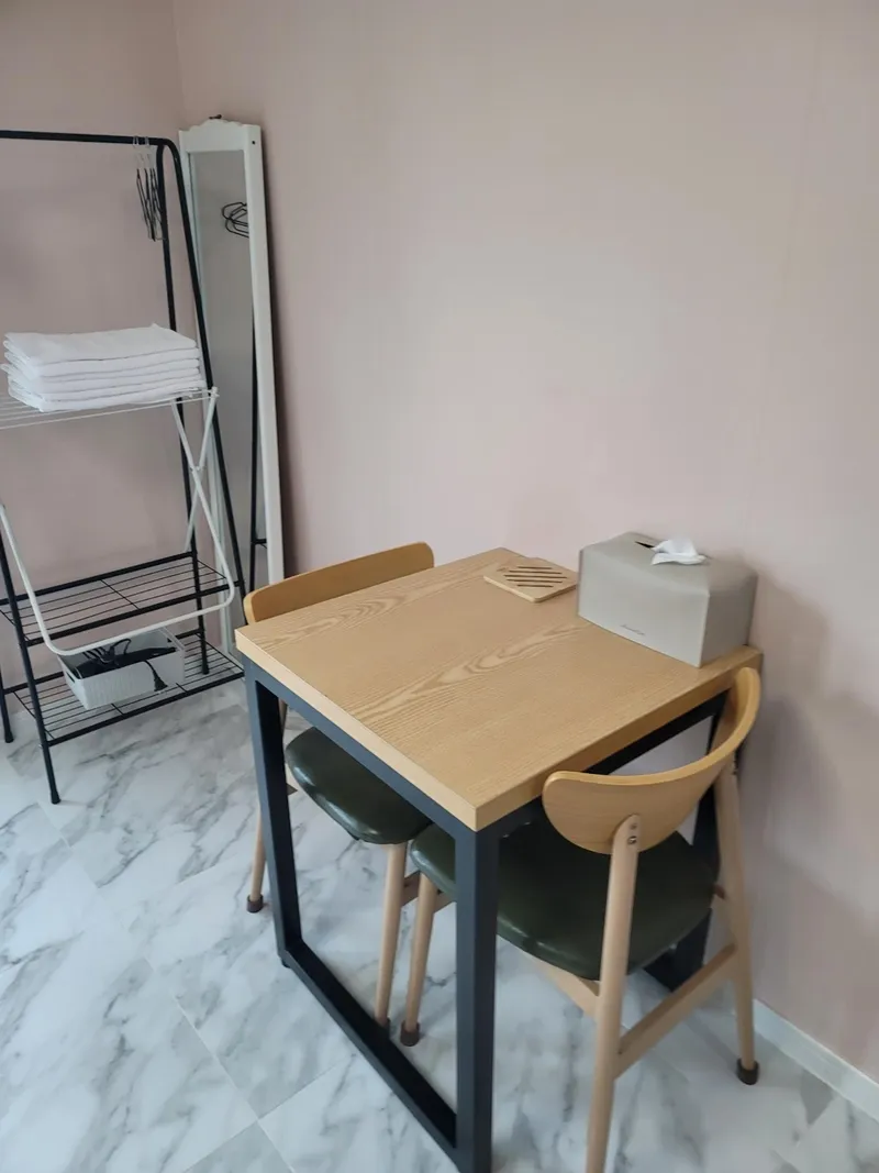 [Geoje] One-room apartment #202 within 5 minutes walk from Heukjinju Mongdol Beach 2