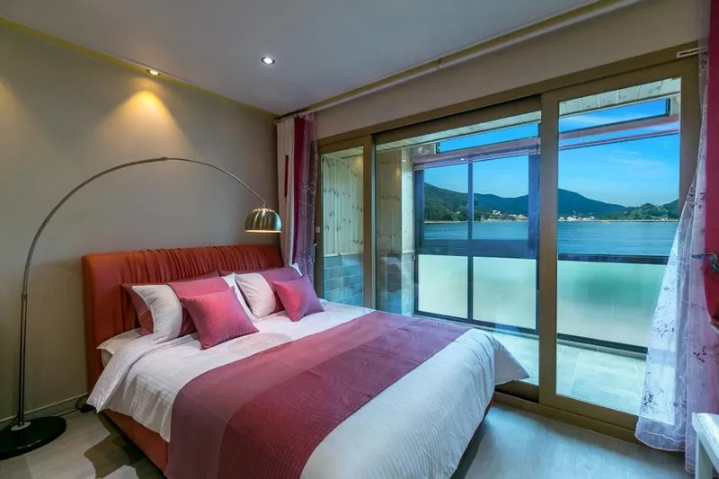 [Geoje] Ocean view Hwanghwa 202 right in front of Mongdol Beach 7