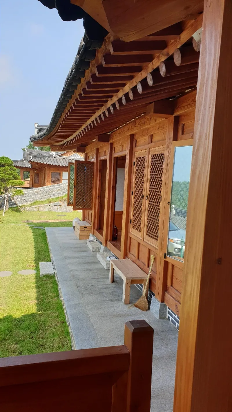 [전남 신안] 노을지는 바다와 천사대교 야경을 볼 수있는 오션뷰 한옥민박 4