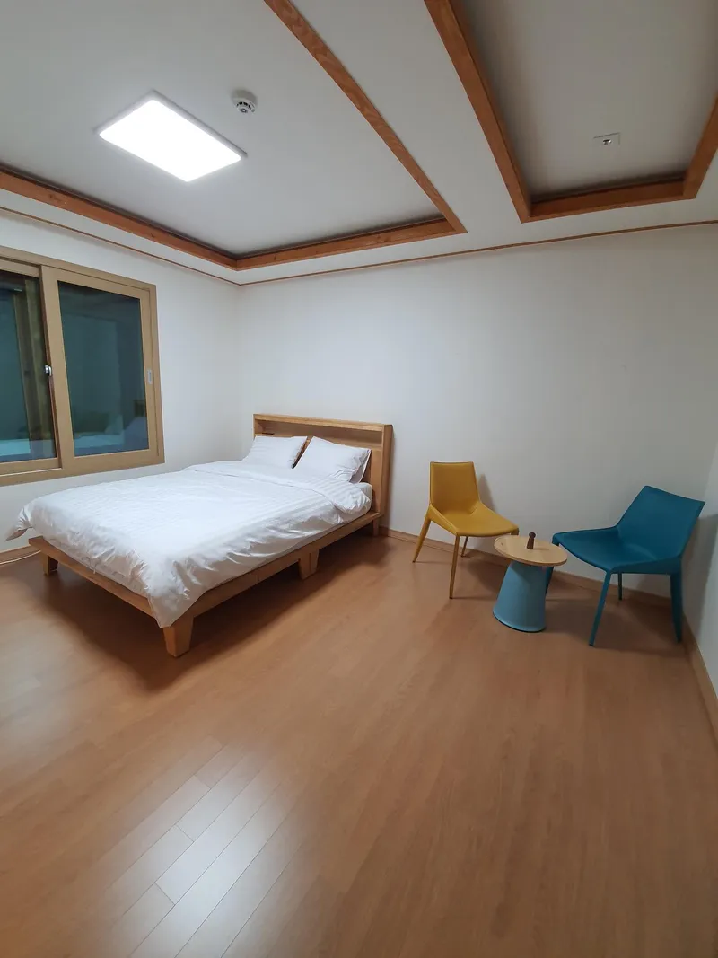 [전남 신안] 노을지는 바다와 천사대교 야경을 볼 수있는 오션뷰 한옥민박 9