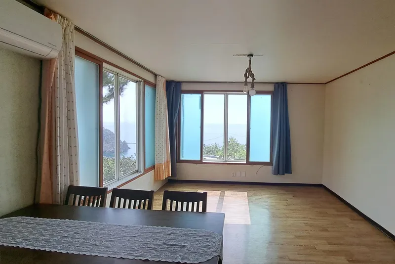 [Ulleung][Ulleungdo Hakpo] Sea view from the top of the hill 1 4