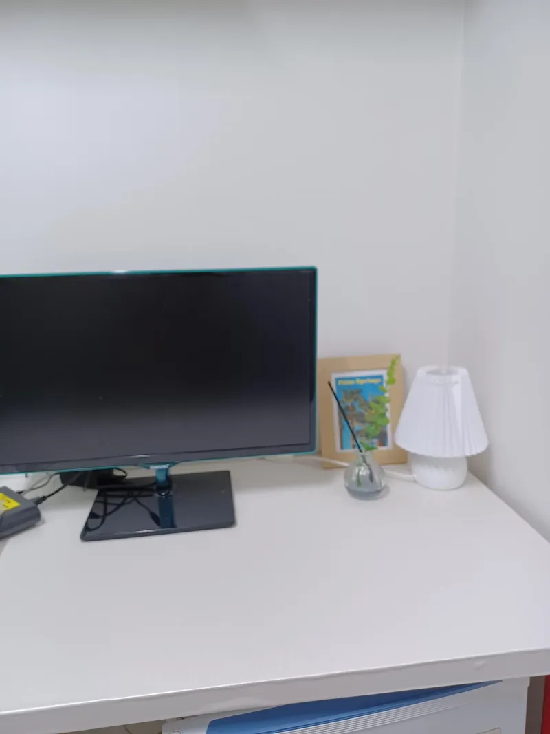 [Seocho, Seoul][Gangnam] Overwhelming location! 3 minutes from the station, large windows, private bathroom (25 sq ft). 4