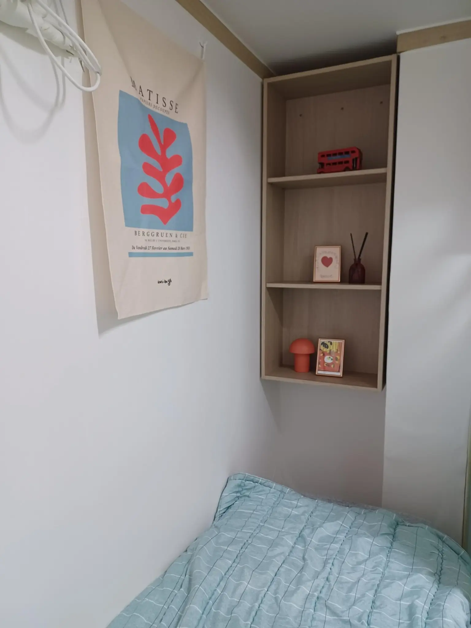 Gangnam Overwhelming location! 3 minutes from the station, large window, private bathroom 8 - main image
