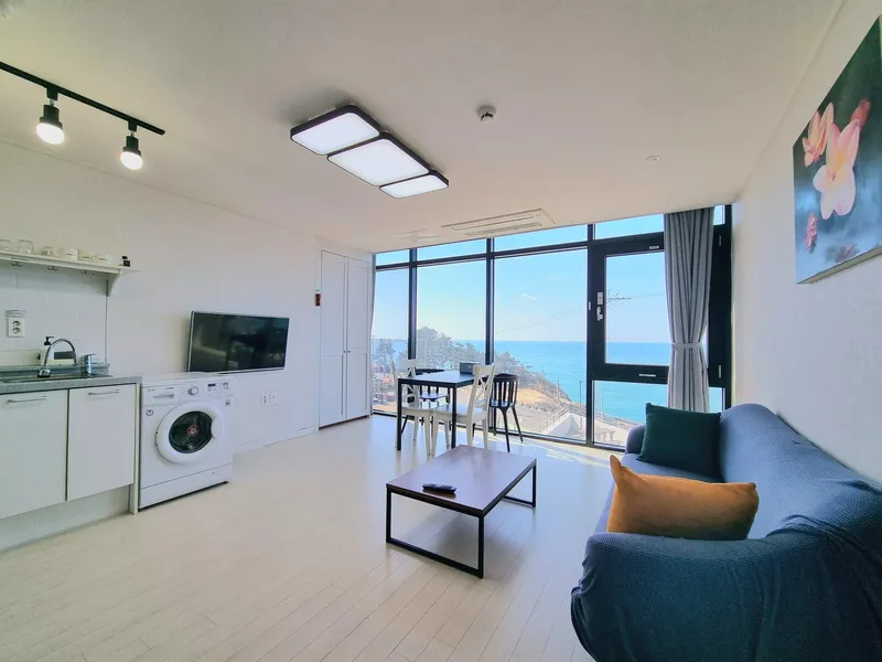[Aewol, Jeju] Ocean view/Modern style detached one-room. 2nd floor, R type. 4