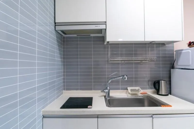 [Geoje] One-room apartment #202 within 5 minutes walk from Heukjinju Mongdol Beach 5