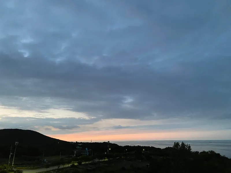 [Donghae] Emotional accommodation near Mukho Port with a view of the vast sea 3