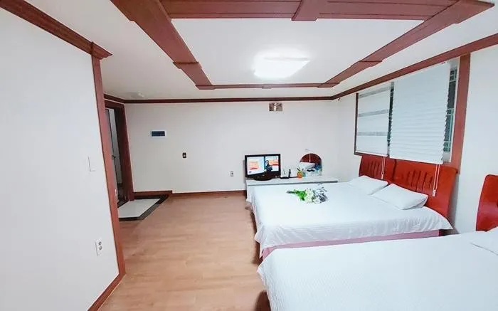 Irun-myeon Ocean View Cottage