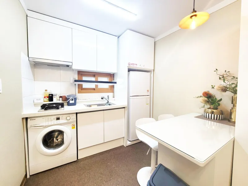 [Mapo, Seoul] Clean one-room apartment #302 near Mangwon Hangang-gil 22