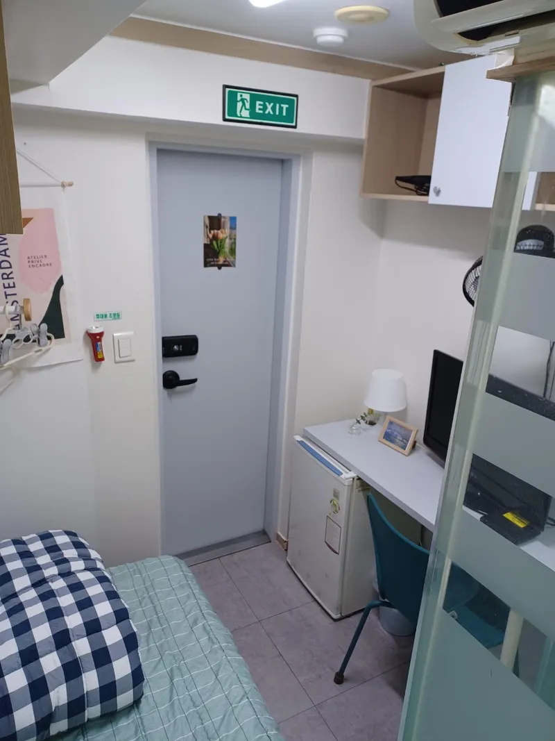 [Seocho, Seoul][Gangnam] Overwhelming Location! 3 minutes from the station, large windows, private bathroom (23 units) 4