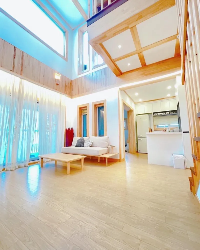 [Andeok, Seogwipo] #6 rooms #4 bathrooms #2 duplexes #2 playrooms Sanbangsan view private house 32