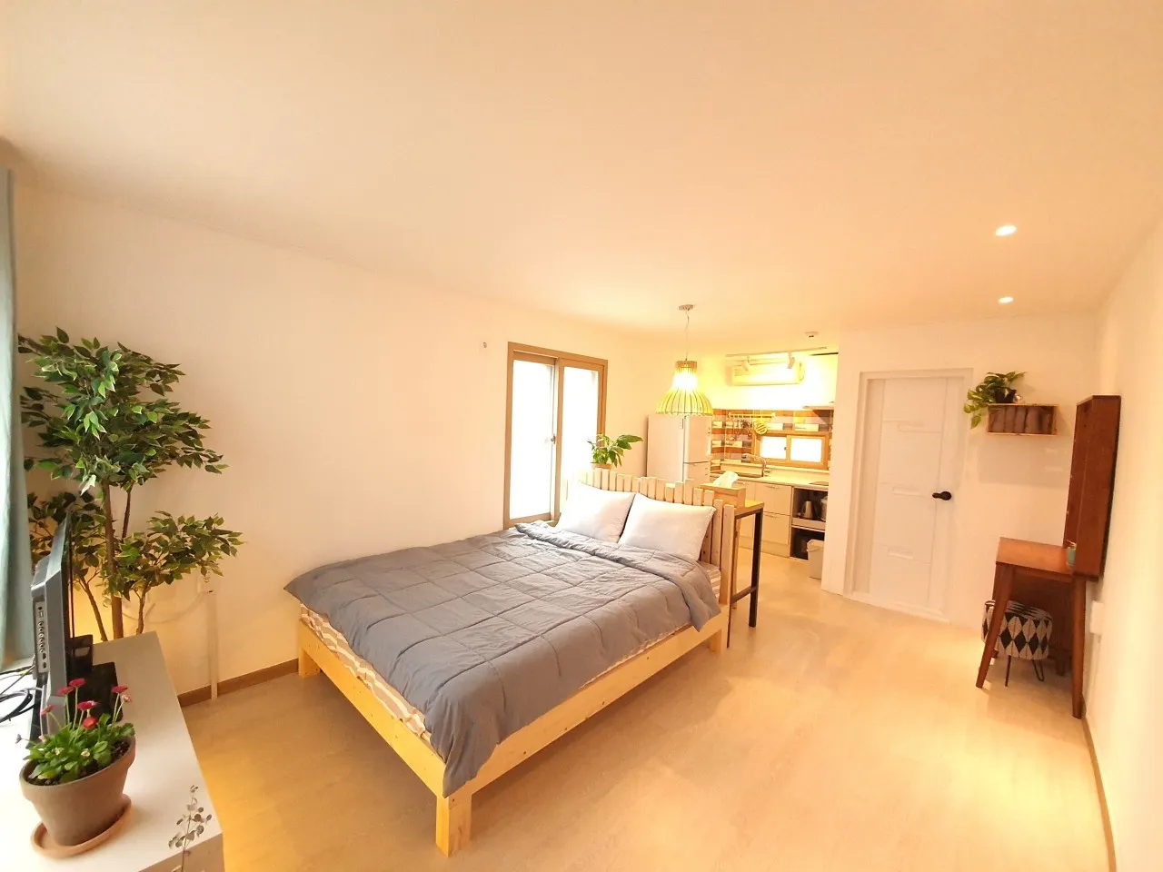 Joyang-dong Pet-Friendly One-Room Cottage