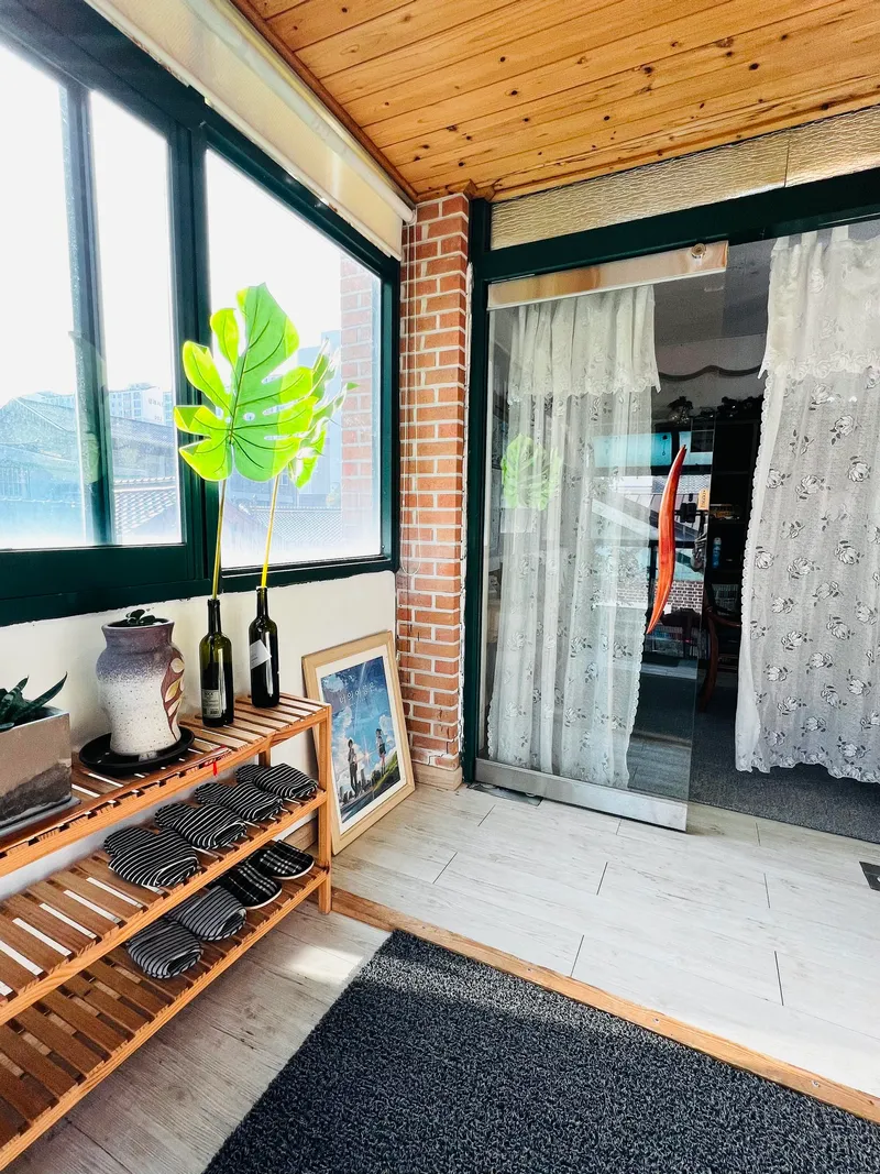 [전북 군산] 이성당이 가까운 단독 주택 #단독주차장#월명산 17