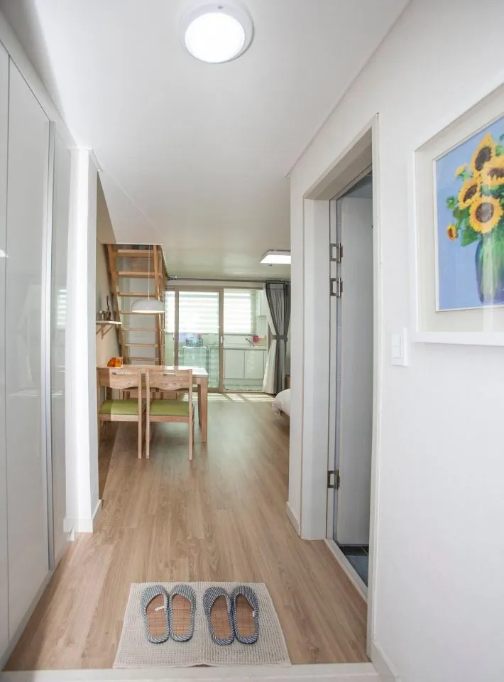 [Namwon, Seogwipo] Ocean view pension 402, a duplex one-room located at the starting point of Olle Course 5 3