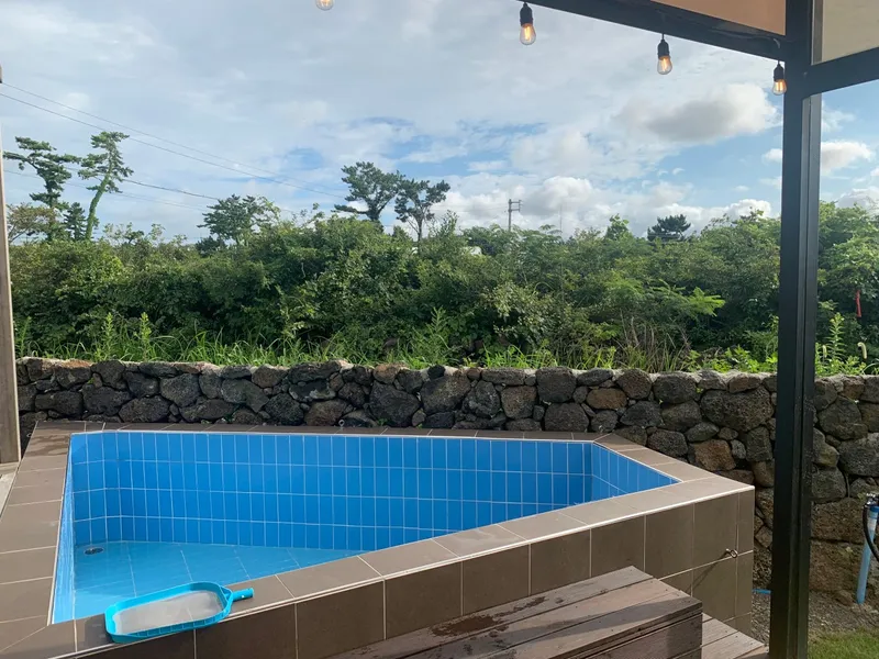 [Hallim, Jeju] Moonbeam B-dong #Two-room duplex #Independent pension #Outdoor swimming pool #Jacuzzi 32